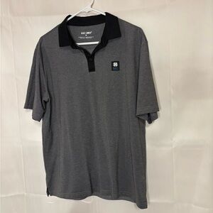 Mens size medium black clover brand golf shirt, #L988